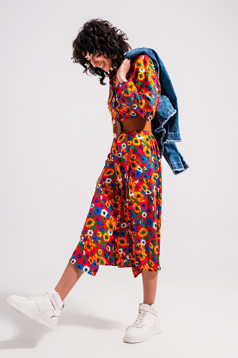 Vestido camisero abotonado con estampado floral