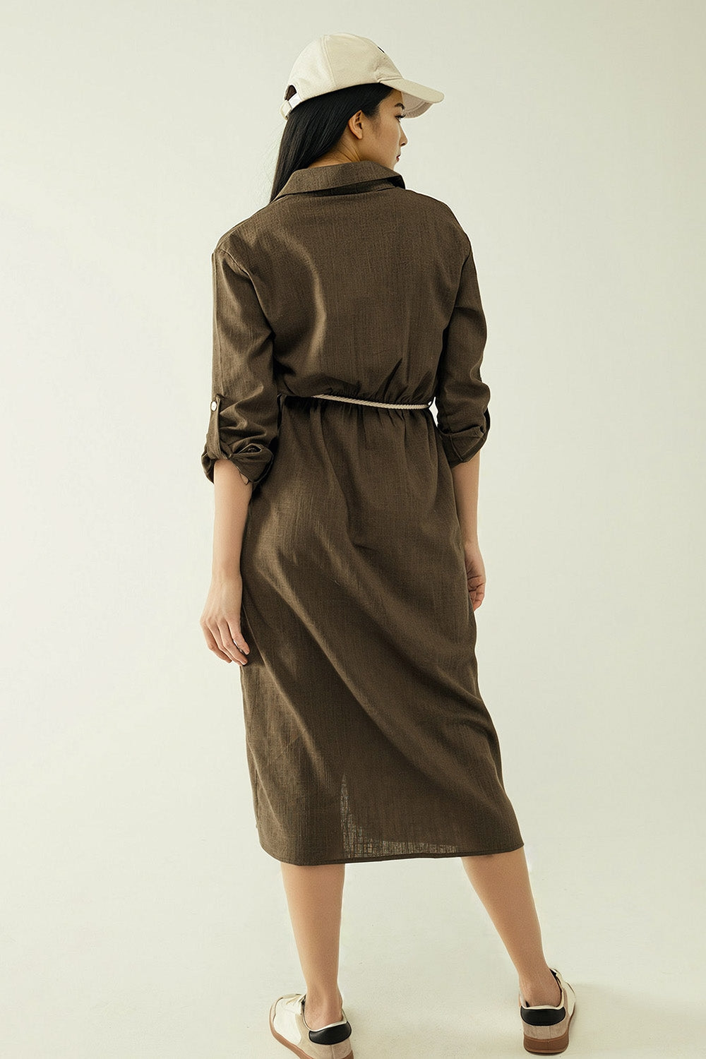 Vestido camisero Khaki de manga larga con cierre de botones