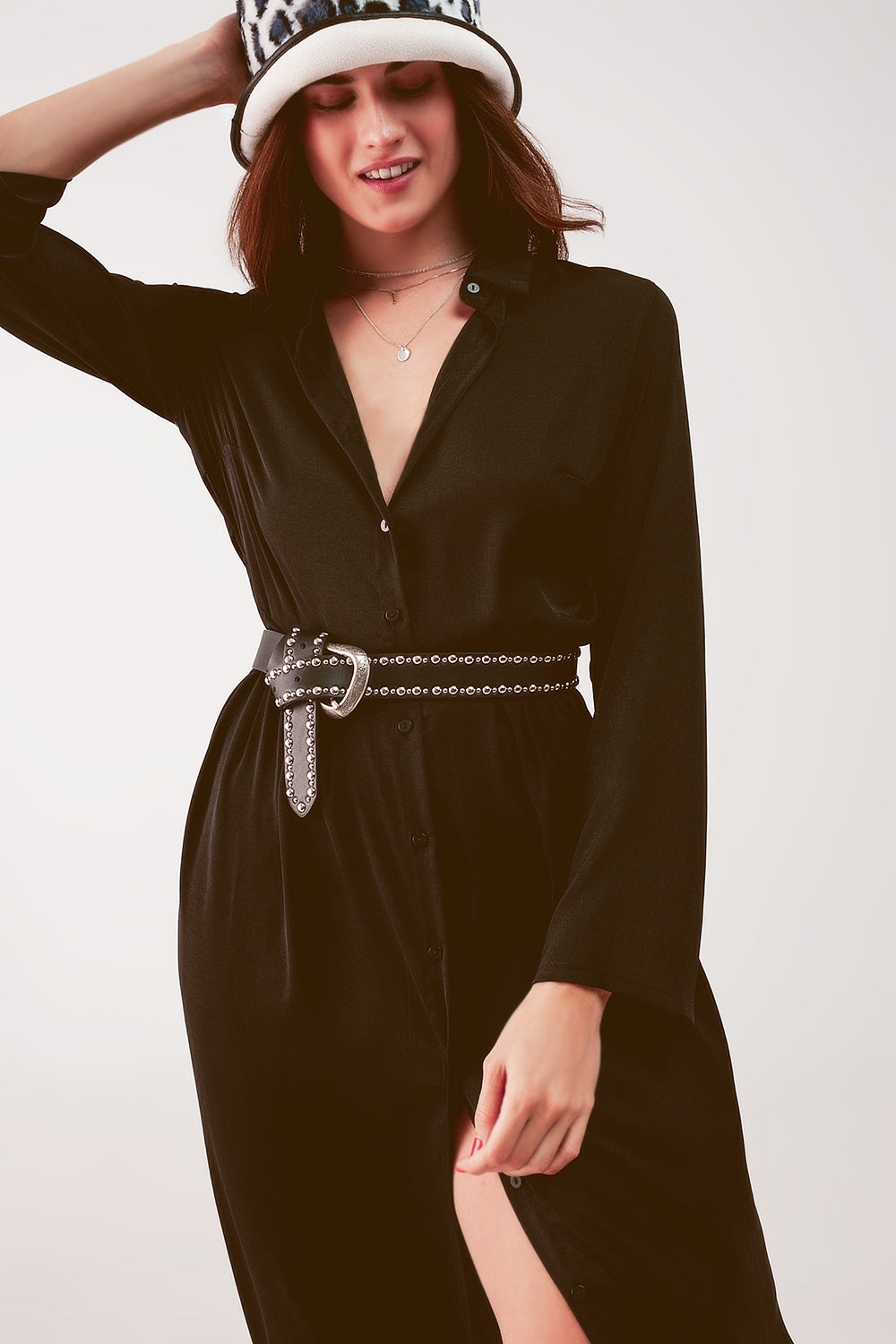 Vestido camisero largo negro de corte holgado