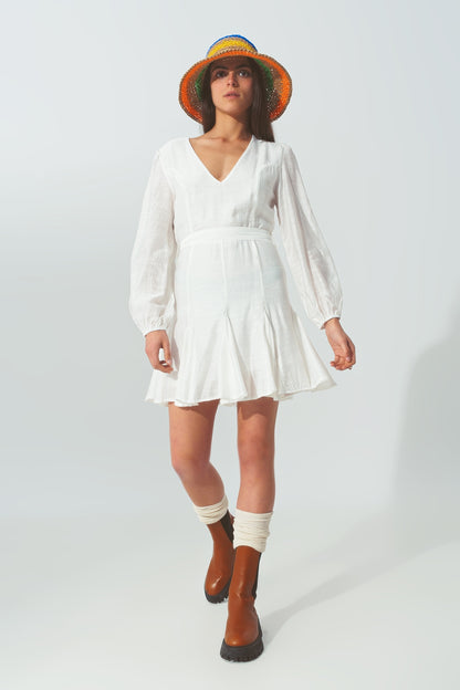 Q2 Vestido con Cuello en V con Volantes en Blanco