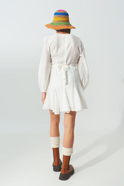 Vestido con Cuello en V con Volantes en Blanco