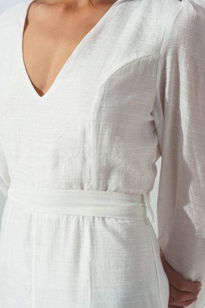 Vestido con Cuello en V con Volantes en Blanco