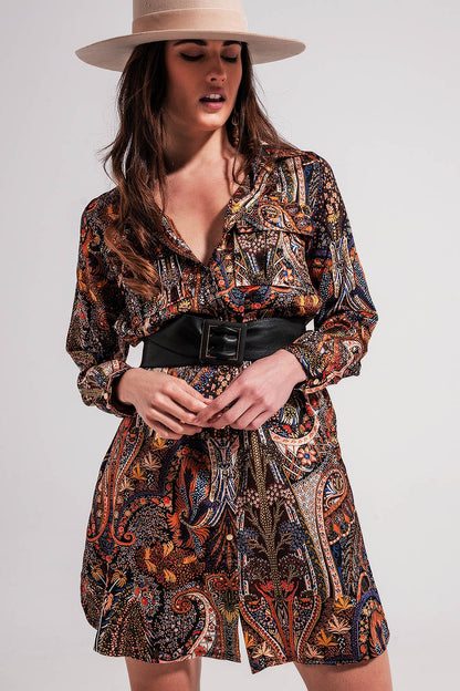 Vestido corto color negro de manga larga con estampado de cachemir