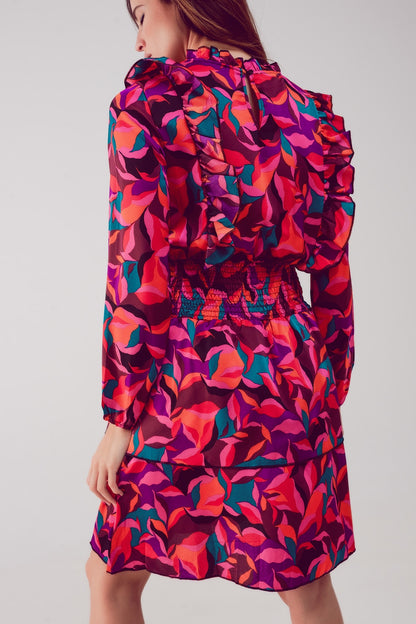 Vestido corto fucsia con estampado floral capas y volantes