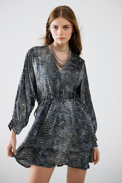 vestido de gasa con estampado de leopardo gris