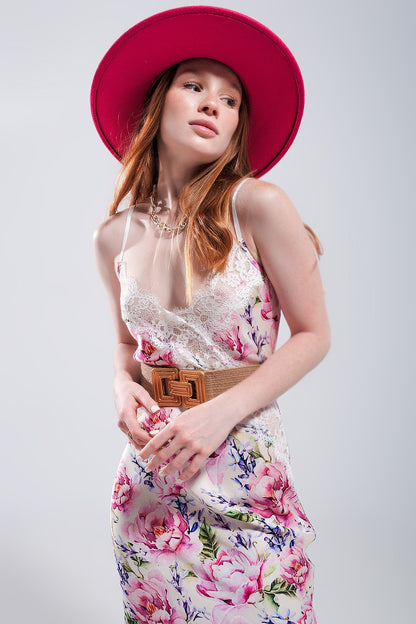 Vestido de tirantes con estampado de rosas y diseño escotado de satén rosa