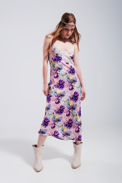 Vestido de tirantes con estampado floral variado de satén morado
