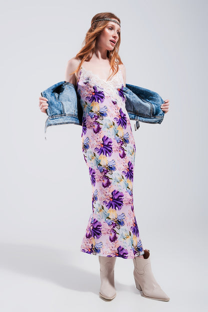 Vestido de tirantes con estampado floral variado de satén morado