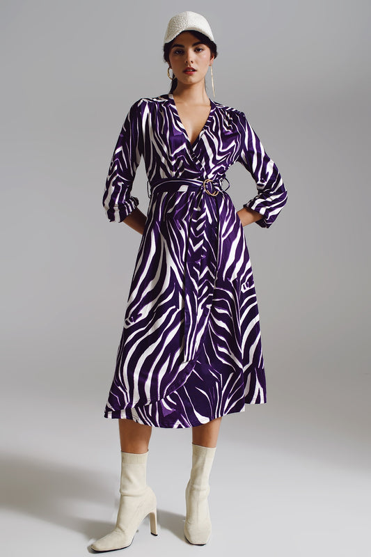 Q2 Vestido envolvente con cinturón Midi en estampado de cebra morado y crema