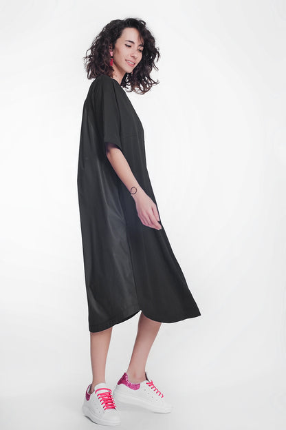 Vestido estilo camisero de popelin con cuello redondo en color negro