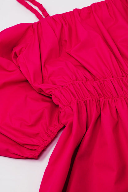 Vestido fuchsia midi de manga corta y tirantes