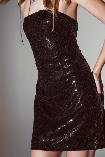 Vestido lápiz mini sin tirantes con lentejuelas en negro