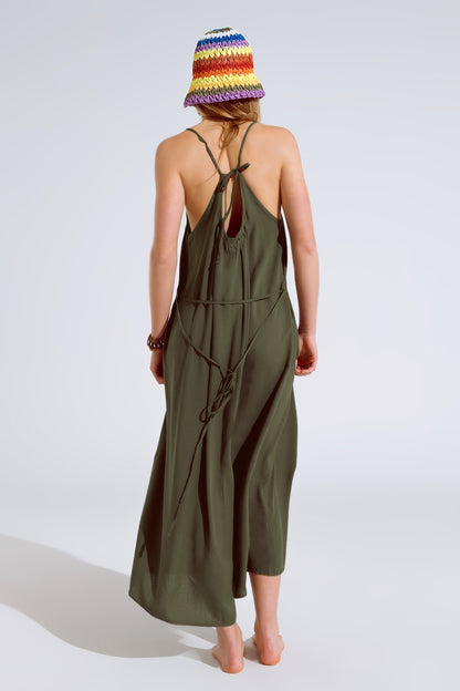 Vestido largo caqui fluido con tirantes y detalles de cuentas