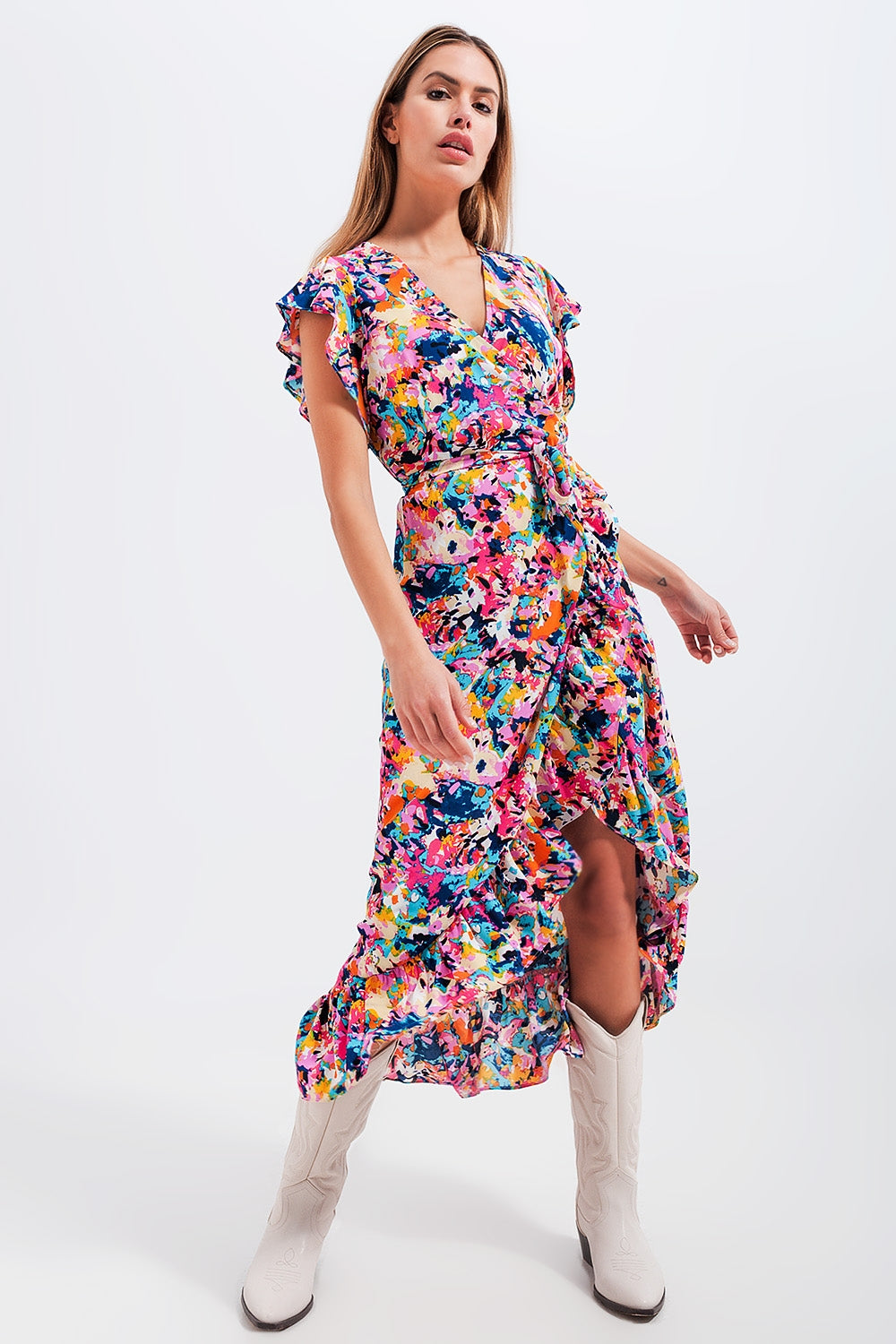 Vestido largo color azul con diseño cruzado volante y estampado