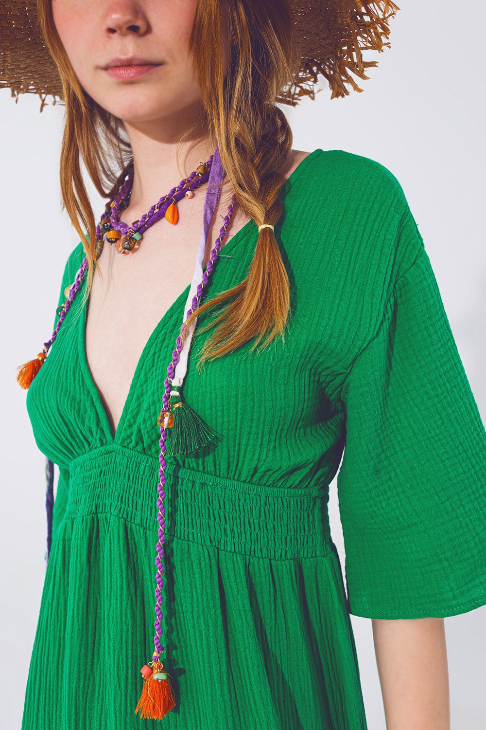 Vestido largo con cuello en V texturizado en verde