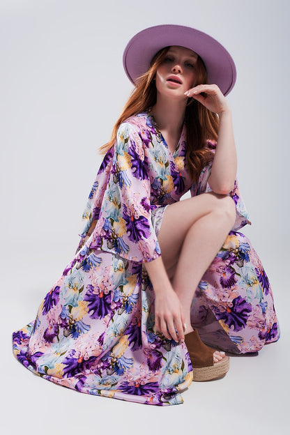 Vestido largo con estampado floral y mangas con vuelo morado