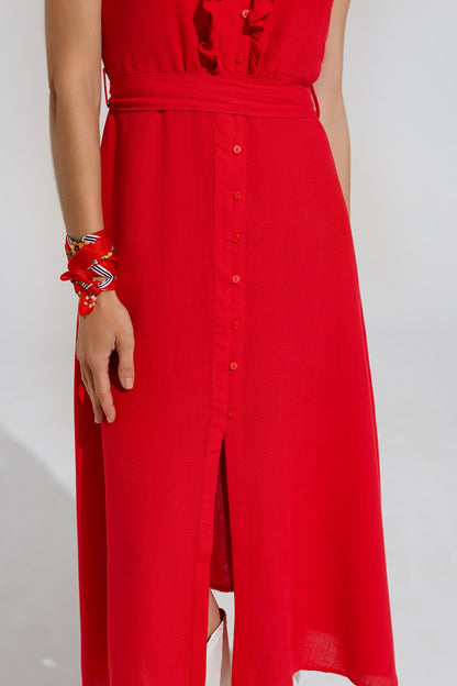 vestido largo rojo con volante y detalle de botones