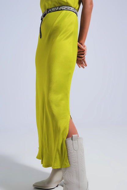 Vestido lencero midi verde de tirantes finos de satén