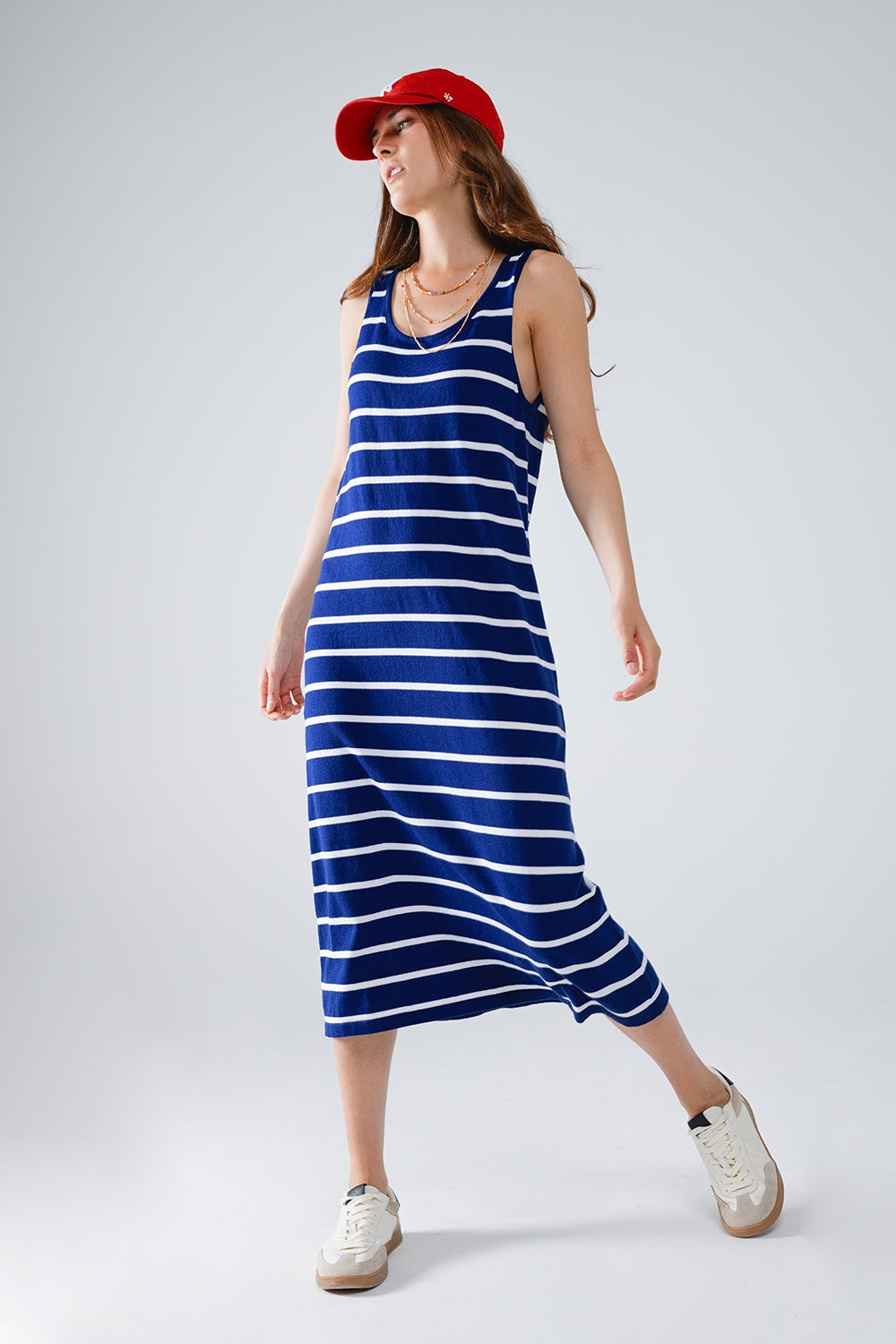 Vestido maxi De Tirantes Con Cuello Redondo En Azul Marino Con Rayas Blancas
