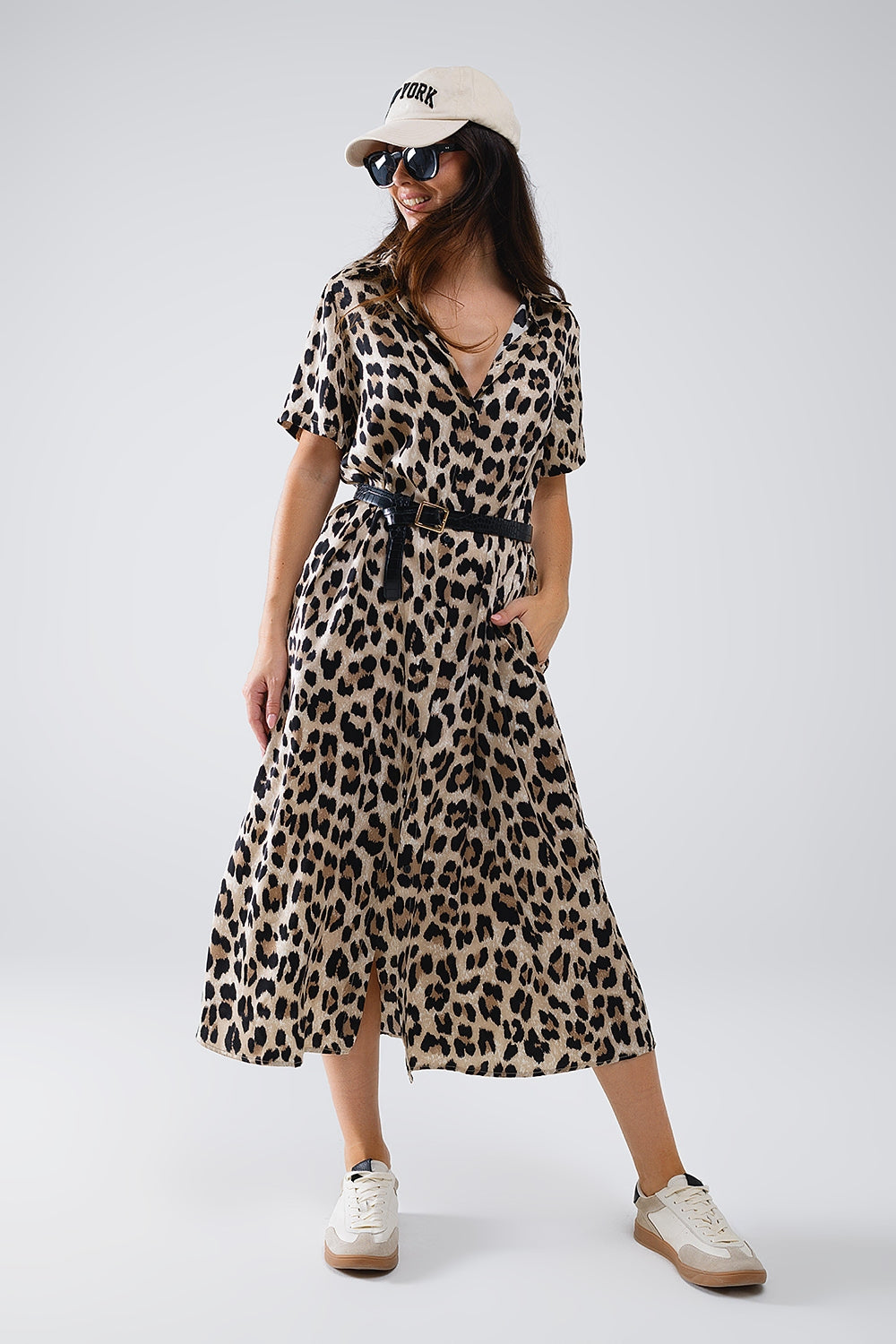 Vestido Midi Camisero De Manga Corta Con Cinturón En Estampado De Leopardo
