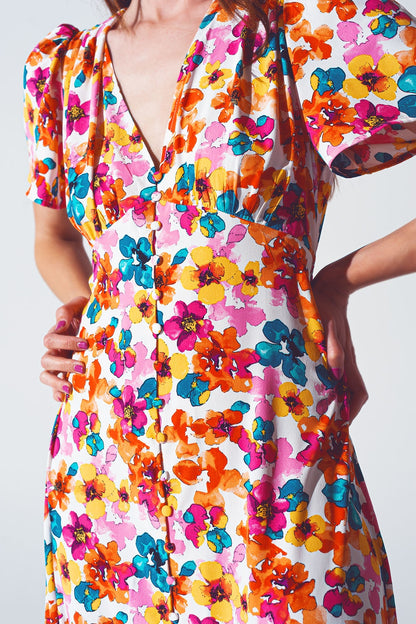Vestido midi con cintura ajustada en estampado floral multicolor