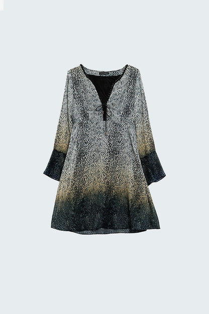 Q2 Vestido midi con paneles en contraste y encaje en gris
