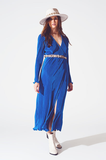 Vestido plisado de satén cruzado en azul