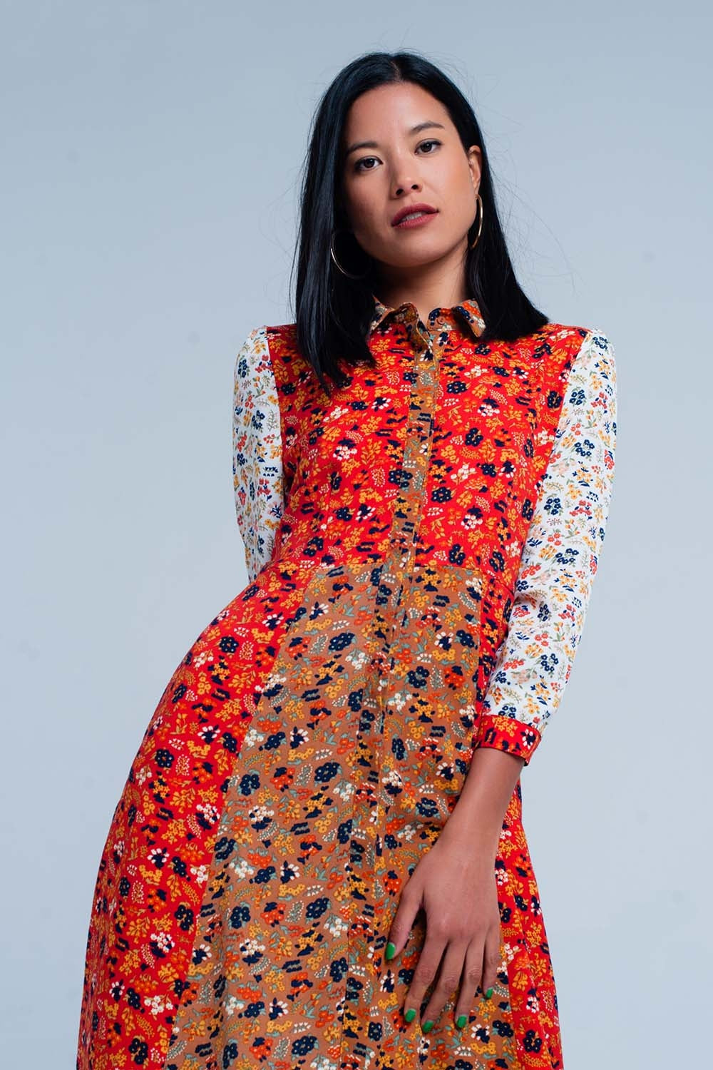 Vestido Rojo camisero de manga larga con flores de jardín