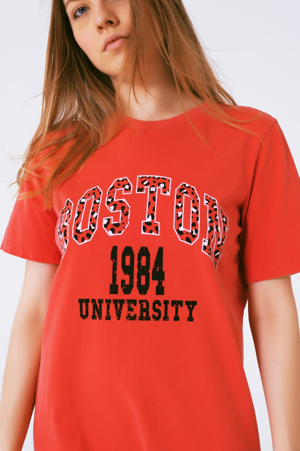 Vestido rojo midi estilo camiseta Boston 1984 University