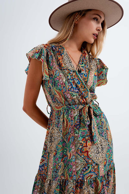 Vestido semilargo con estampado de cachemir y volantes en el bajo en verde